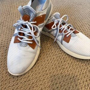 OluKai Men's Light Gray and Brown Casual Knit Sneakers